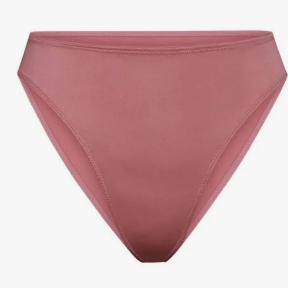 SKIMS Stretch Satin Bikini Berry 4X NWT